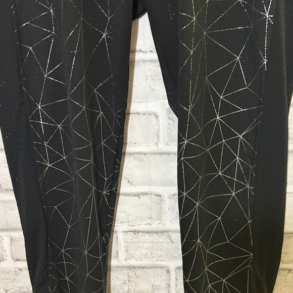 Black/silver Geometric Print Leggings with pockets, XL - Picture 3 of 8
